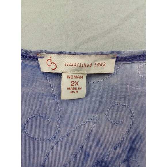 db Womens Top Blouse 2X Purple Floral Rhinestone Sparkle Sharkbite Hem - Picture 7 of 9